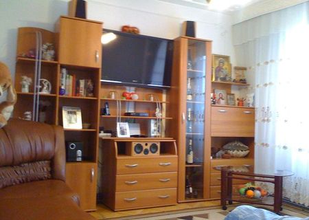 Vand URGENT apartament 2 cam D