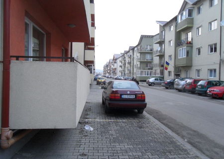 vand urgent apartament cu 2 camere 58mp