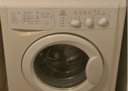 Vand URGENT masina de spalat INDESIT