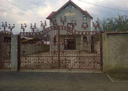 Vand Vila In Loloiasca pe DN. Vand Vila In Loloiasca pe DN.