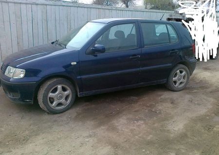 vand volkswagen polo , an 2000 , 1600 eur