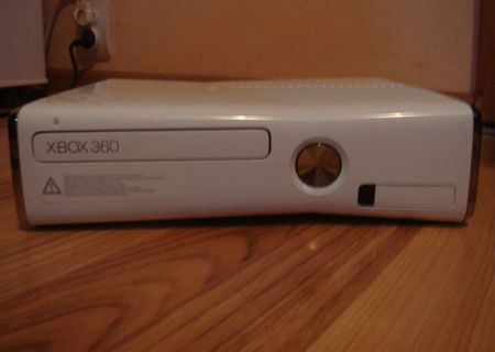 Vand xBox 360 White # Oferta +FIFA 14 inclus in pachet !