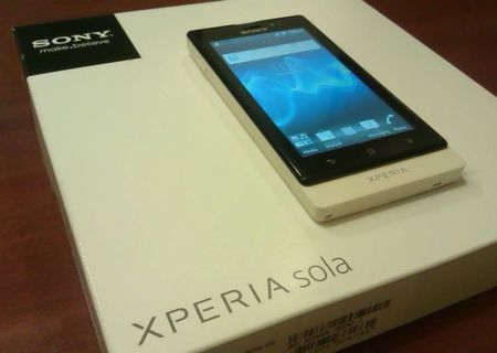 Vand Xperia Sola impecabil! full box!
