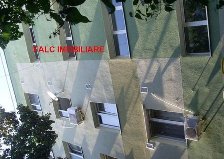 vanda ap 3 camere valea argesului + boxa