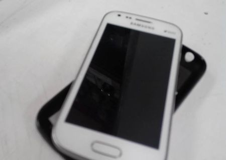 Vans sau schimb Samsung Dual Sim S7562