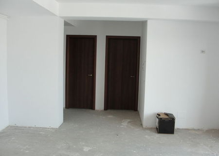 Vanzare apartament 2 camere