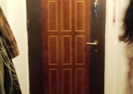 VANZARE APARTAMENT 3 CAMERE DECOMANDAT VANZARE APARTAMENT 3 CAMERE DECOMANDAT