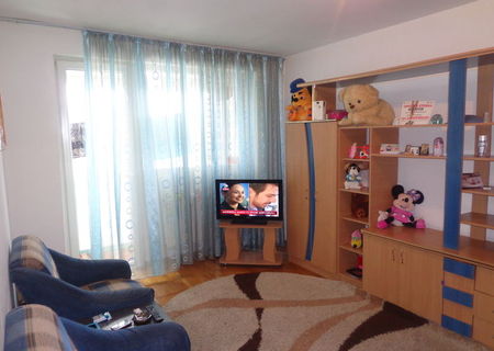Vanzare apartament 3 camere eventual schimb