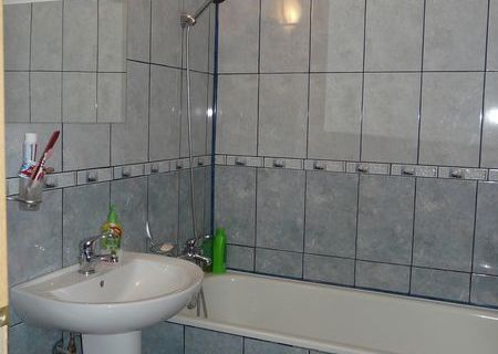 Vanzare apartament 4 camere - Dristor