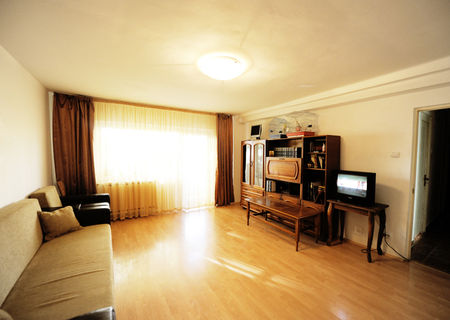 Vanzare apartament 4 camere, Vitan Mall