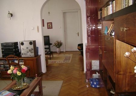 Vanzare apartament deosebit Piata Sfantul Stefan