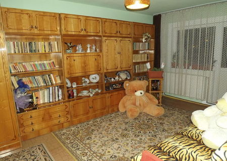 Vanzare apartament in bloc reabilitat termic din Zorilor Vanzare apartament in bloc reabilitat termic din Zorilor