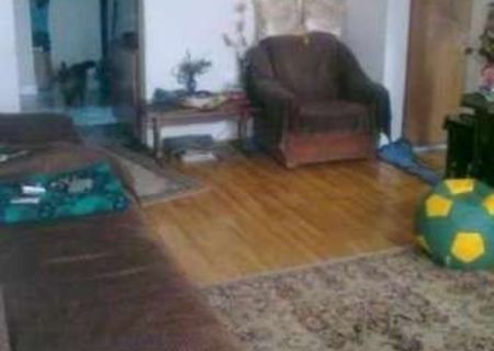 Vanzare apartament trei camere