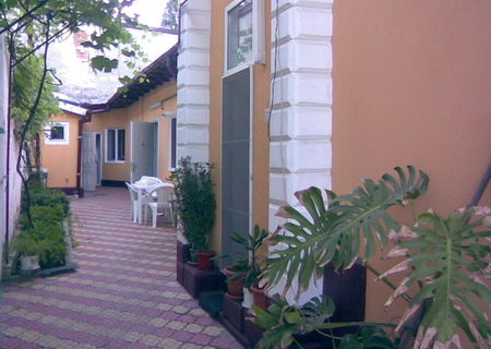 Vanzare casa 4 camere Regina Maria