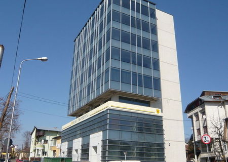 Vanzare/inchiriere spatiu birouri central Vanzare/inchiriere spatiu birouri central