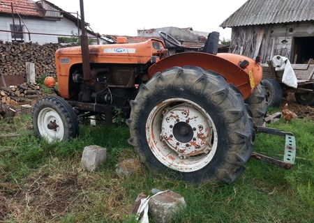 vanzare tractor