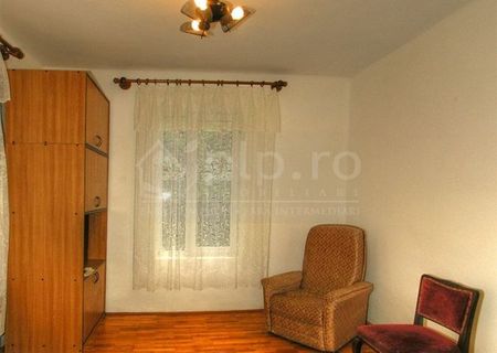 Vazare ap 3 camere in vila
