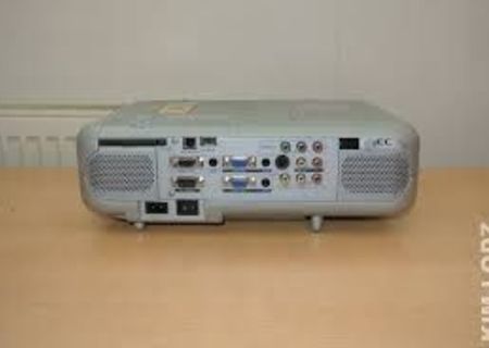videoproiector profesional