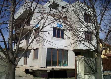 Vila 13 camere si Teren - Tunari, Ilfov
