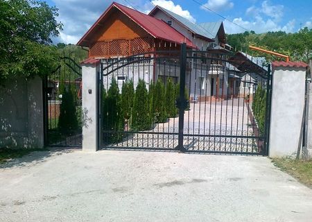VIla de vanzare!