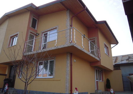 Vila de vanzare