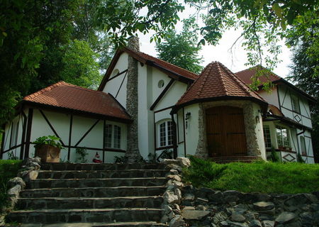Vila deosebita in Sighisoara, cu vedere la cetate Vila deosebita in Sighisoara, cu vedere la cetate