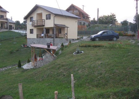 Vila, Drajna-Ogretin, jud. Prahova (zona Valenii de Munte) Vila, Drajna-Ogretin, jud. Prahova (zona Valenii de Munte)