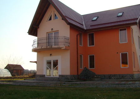 Vila la 10 min de Brasov.LOCATIE DEOSEBITA ! Vila la 10 min de Brasov.LOCATIE DEOSEBITA !