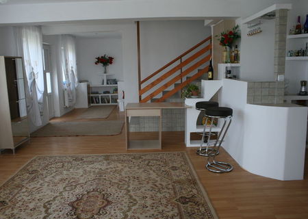 Vila superfinisata pe 3 nivele Vila superfinisata pe 3 nivele