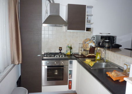vind 2 camere dorobanti/perla
