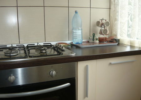 vind apartament 2 camere