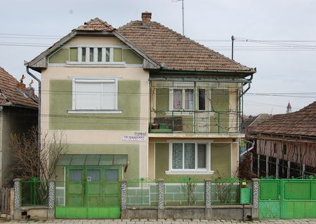 vind casa in Tirnaveni