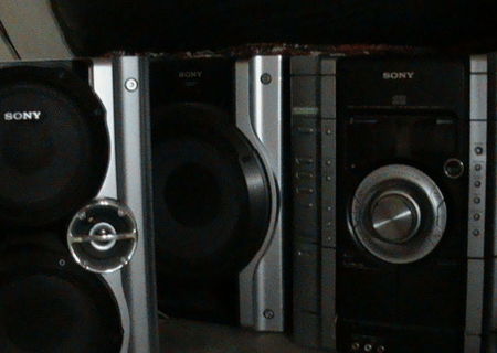 vind combina SONY model hcd-rg444