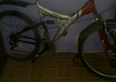 vind mountain bike adusa din germania