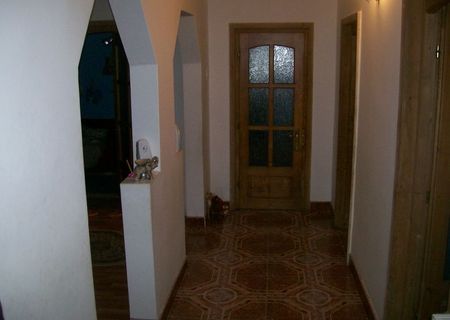 VIND SAUSCHIMB CUCASA Ap cu 4 camere