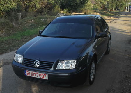 VOLKSWAGEN  BORA
