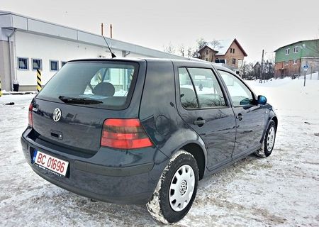 Volkswagen GOLF 4 - impecabil Volkswagen GOLF 4 - impecabil