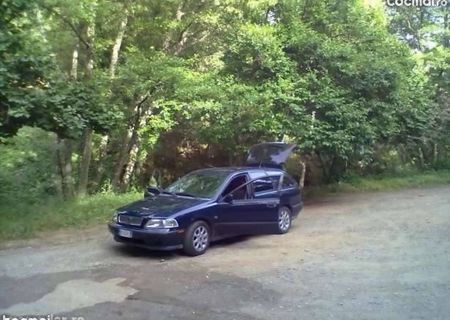VOLVO V40 vand sau schimb VOLVO V40 vand sau schimb
