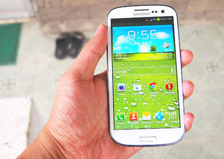 Vrei BaniRapid?Cumpar SAMSUNG S3 GT-I9300 GALAXY S3 SIII ORIGINAL
