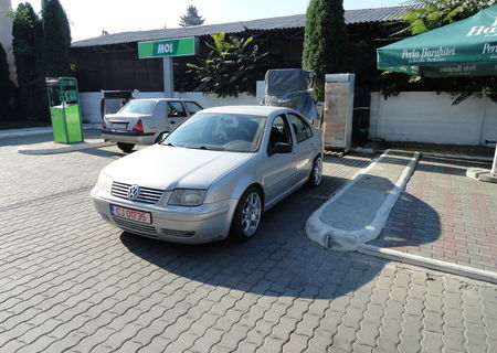vw bora 2.3 VR5(urgent)