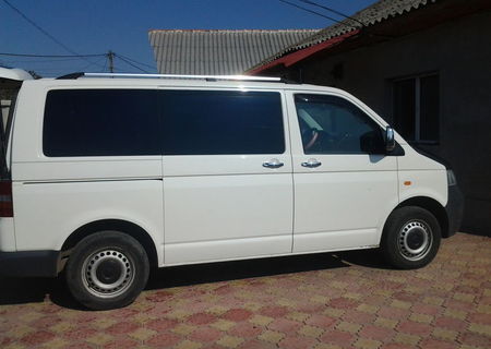 VW T5 8+1 vand sau schimb pe mercedes sprinter sau Vw crafter
