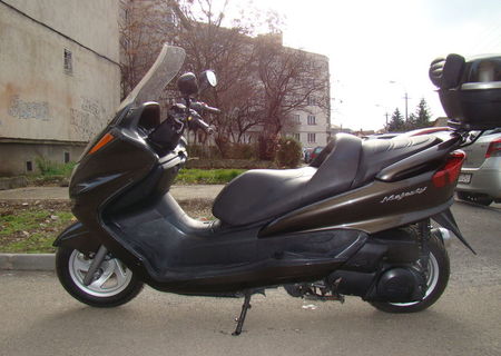 Yamaha Majesty 250