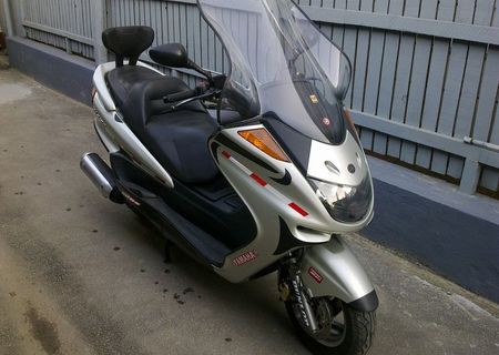 Yamaha Majesty vand sau schimb