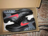 adidasi nike