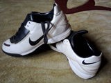 adidasi nike