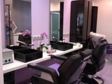 Angajam tehnician unghii si hairstylist/ coafeza
