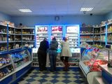 Angajez vanzatoare pt magazin alimentar situat in cart. Marasti.