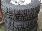 Anvelope iarna 31/10.5 R15