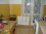 ap. cu 2 camere, dec., finisat, etaj intermediar in marasti