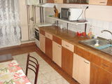 ap. cu 4 camere , finisat modern, etaj intermediar, marasti